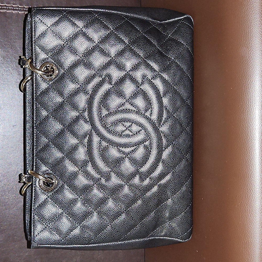 Chanel shoulder bag